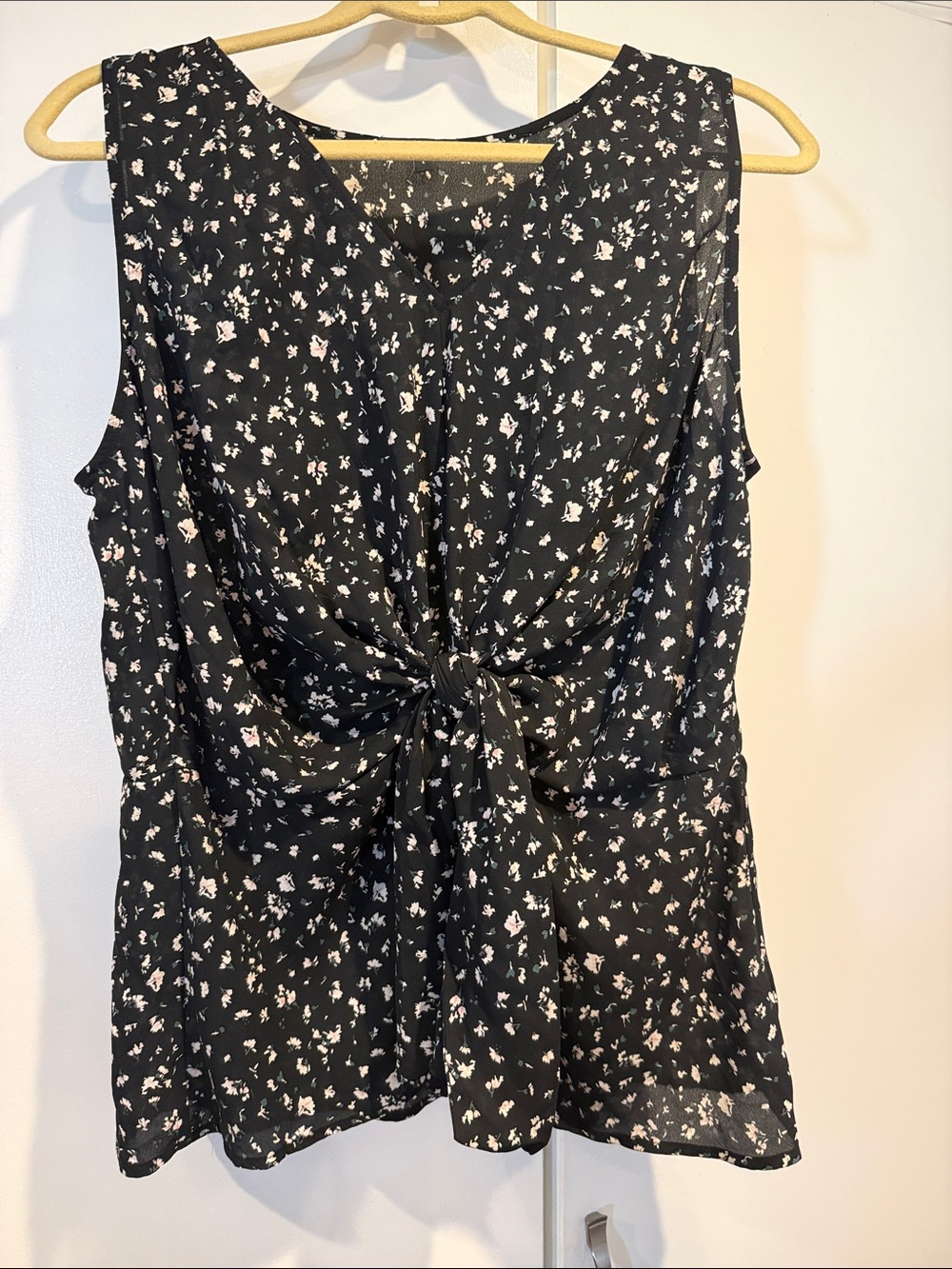 West Kei Black Floral Tie-Front Tank Top